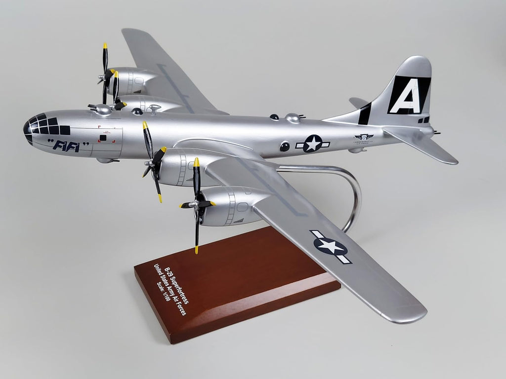 1/72 Scale B-29 Model V495