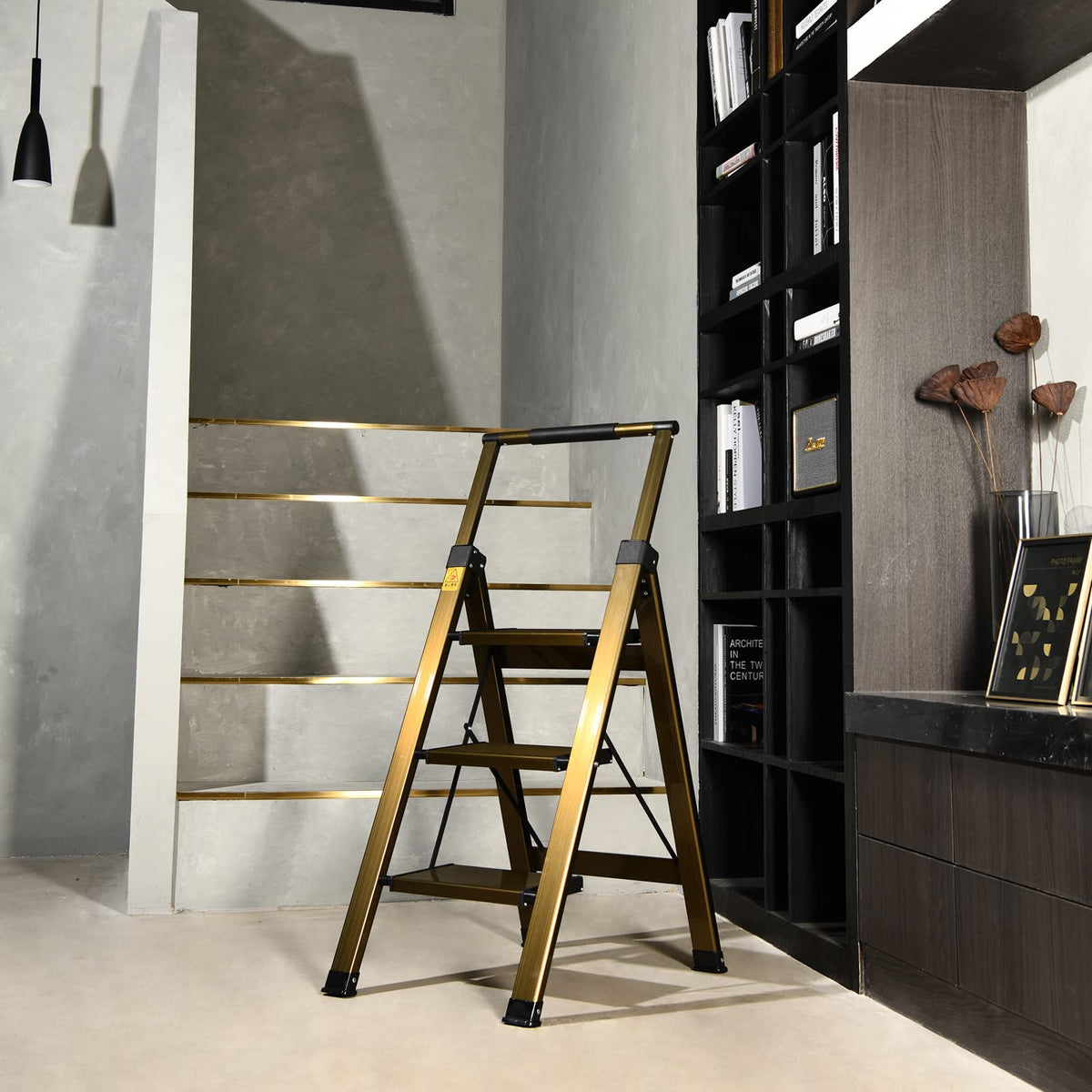 3 Step Aluminum Step Stool with Retractable Handrail R259862