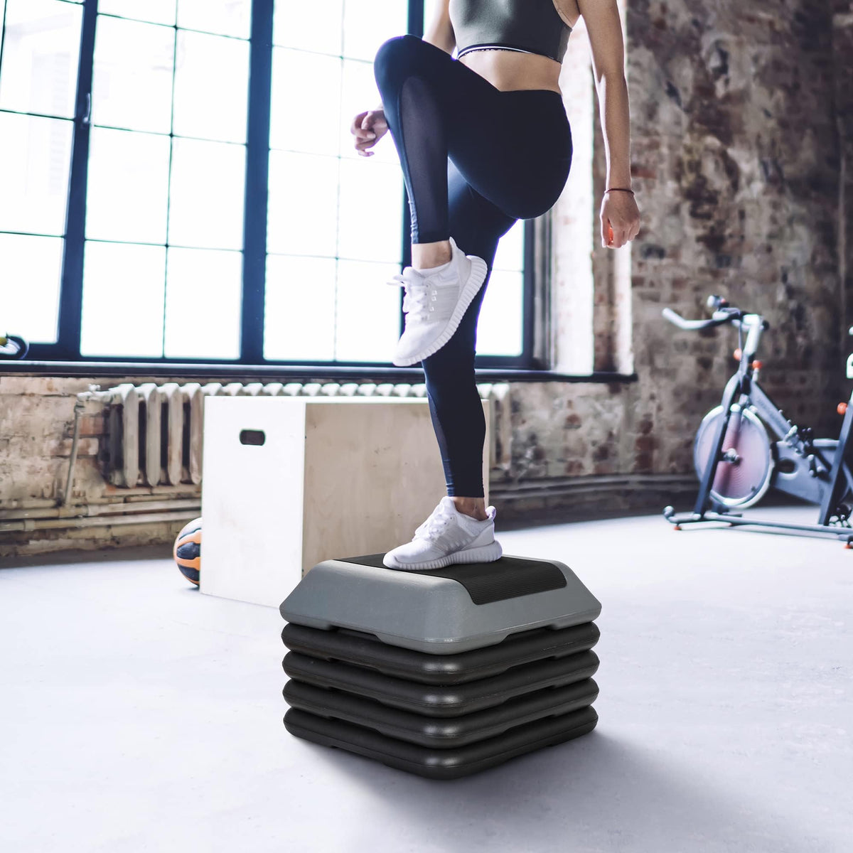 Adjustable Aerobic Step Platform with 4 Risers W5213