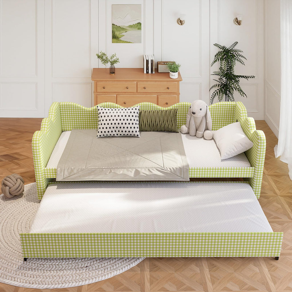 Twin Size Upholstered Daybed with Pop Up Trundle F8187