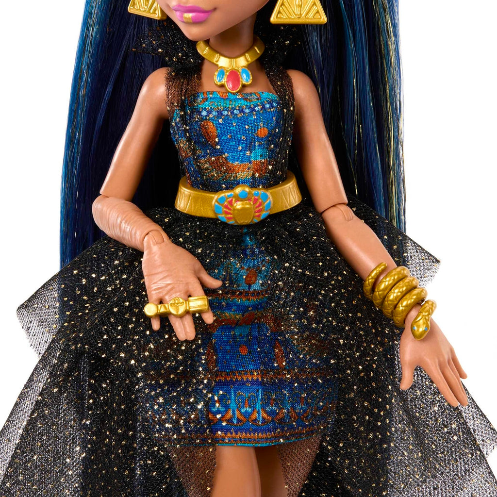 Monster High Doll with Themed Accessories W999